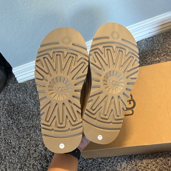 UGG Beige Suede Platform Clogs - Picture 4 of 4